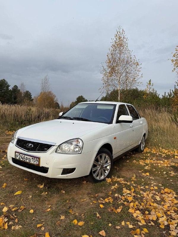 За фото и видео в лс, всё детально отснято

Продажа на зимних штампованных колесах R14, колесам один...