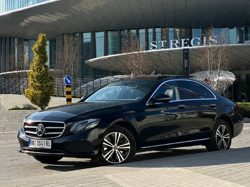 Продажа Mercedes Benz E class 300d 2019 г, 134 тыс пробег , Макс. комплектация: Камеры 360, панорама...