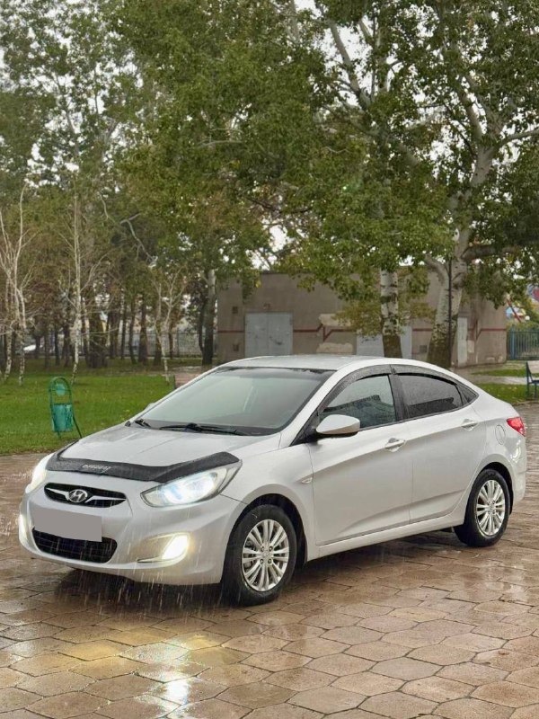 Продаю в отличном состоянии Hyundai Solaris 1.6 2011 года, с ГБО Евро-4 (оформлен) Пробег оригинальн...