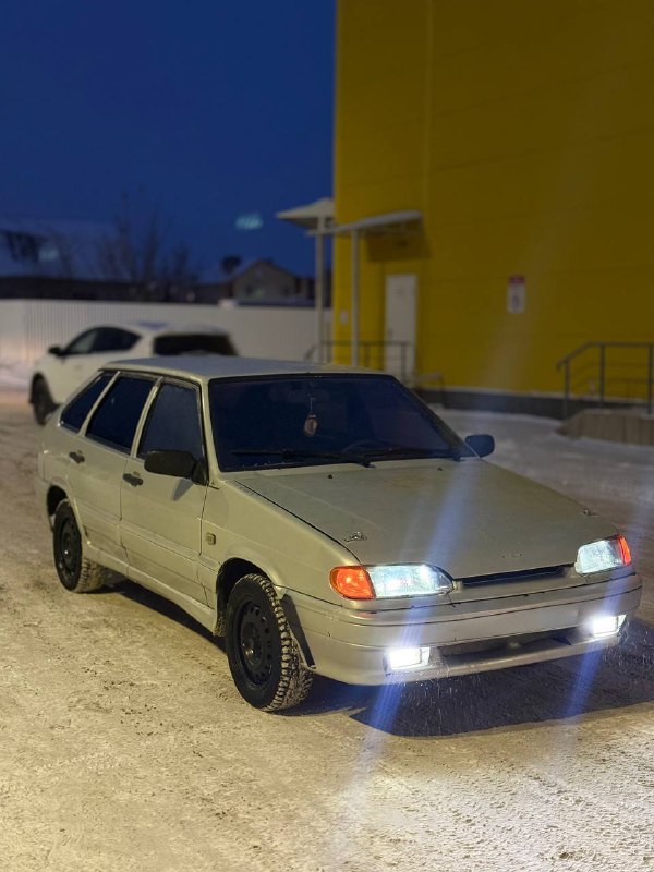 Продам автомобиль на хорошем ходу техническая часть полностью обслужена без вложений мотор 8кл масло...