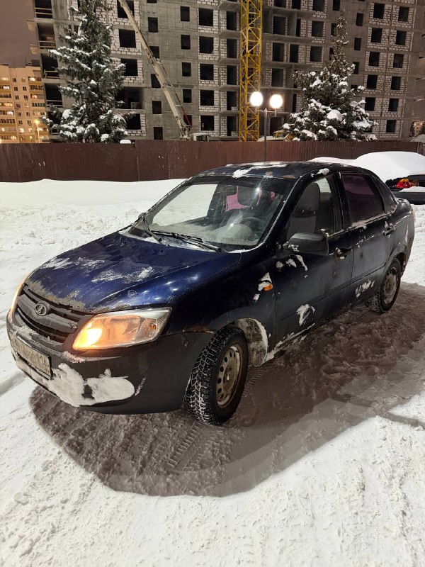 Гранта 2012год Базовка На газу Дно есть Кузов там сям Тека зелень 🌿 Денег надо 110.000₽ Челны зв...