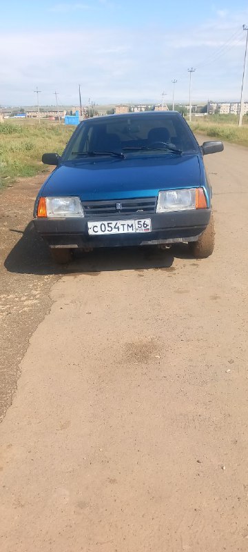 Продам ваз 2109 , 1997 год Переделанная под индектор . Новые силиконовые патрубки , термостат , ген...