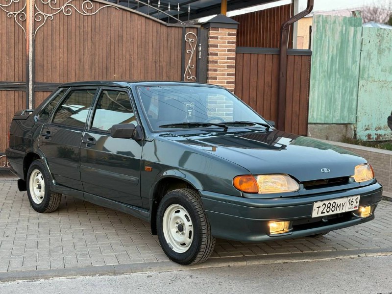 В продаже ВАЗ 2115 1 хозяин ( дедушка 1955 года) 2011 год Словно только из конвейера 73 000 км р...