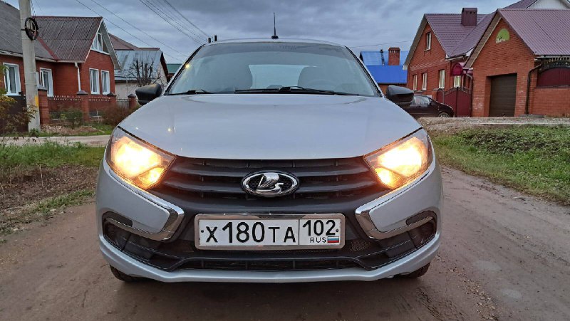 Реклама.Продаю Ладу гранту 2019г.в в идеальном состоянии, не крашенный,один хозяйн, пробег 100т.км,Э...