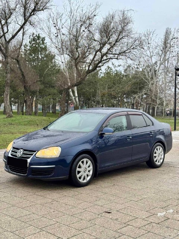 Продаю Volkswagen Jetta A5 2005 Двигатель надежный 1.6 BSE бенз, механика 3 владельца, оригинальный ...