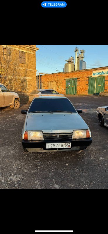 Продам шушлайку Мотор коробка бомба (взрывается) Масло хавает литрами Переварены арки (дырявые) Прия...