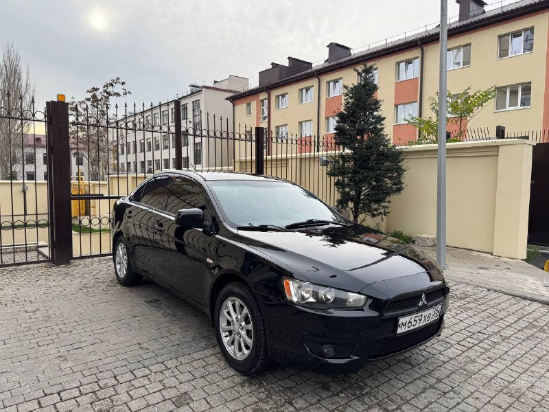 Продам Mitsubishi Lanser 10 максимальная комплектация , 2011 год , пробег 167.000 двигатель 1.6 кпп ...