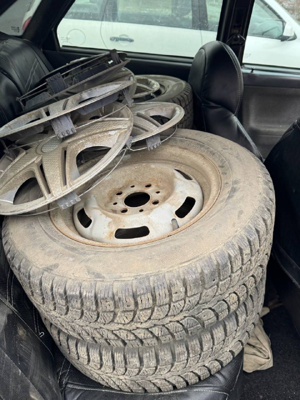 5000 р 13 с колпаками...