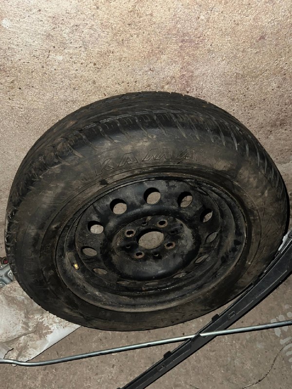 Летняя резина 4 шт Ездила один сезон летом Вся четкая ровная Штампы тоже сок Цена 12 к...