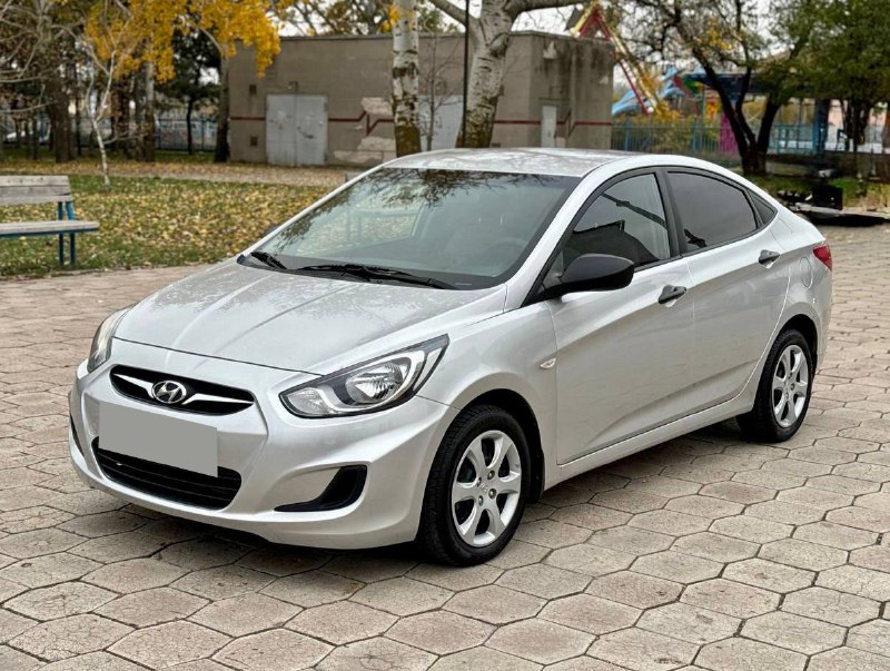 Продаю Hyundai Solaris 2012 год, на механике Кузов без коррозии Хорошее состояние как внешне, так ...