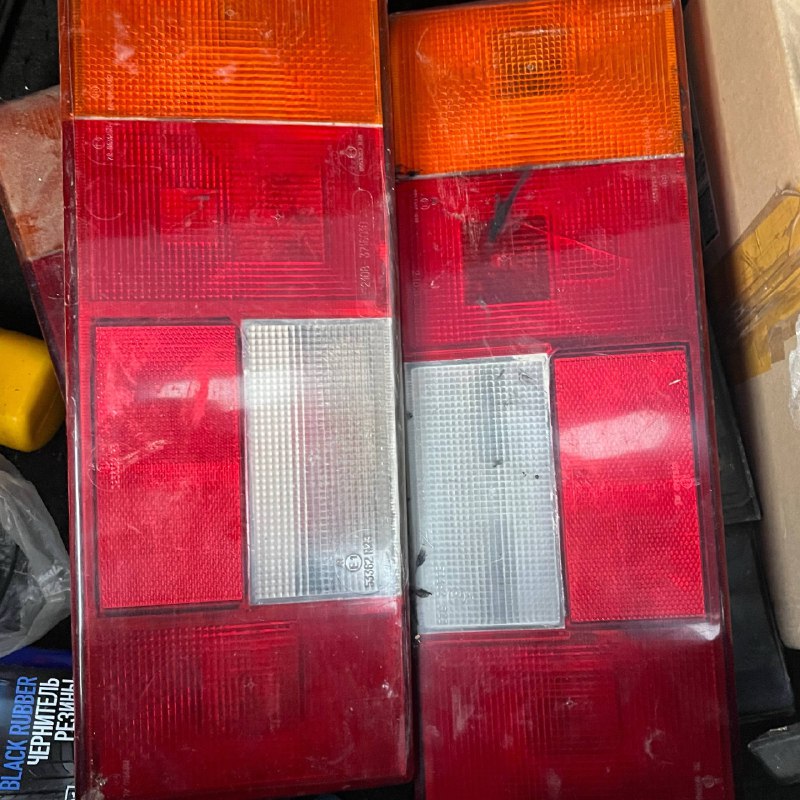 Задние фонари на 2108-21099 2113-2115 300₽...
