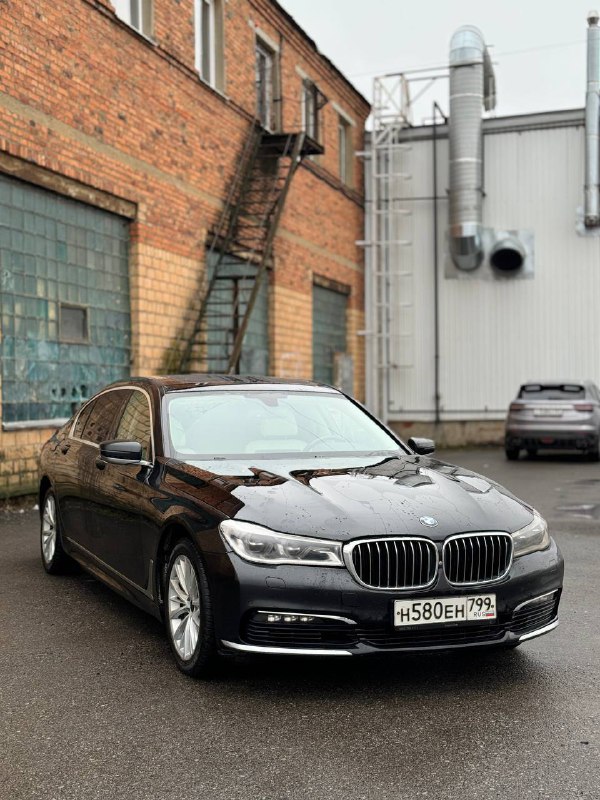 BMW 7 series 2018 3.0d (249сил) X drive полный привод Long 360 камеры Присоски на дверях Регули...