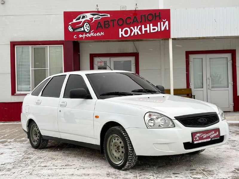 Приора 2 2015 год, на шеснаре, всего 2 хозяина, птс оригинал, зеленая автотека «выезжайте на осмотр»...