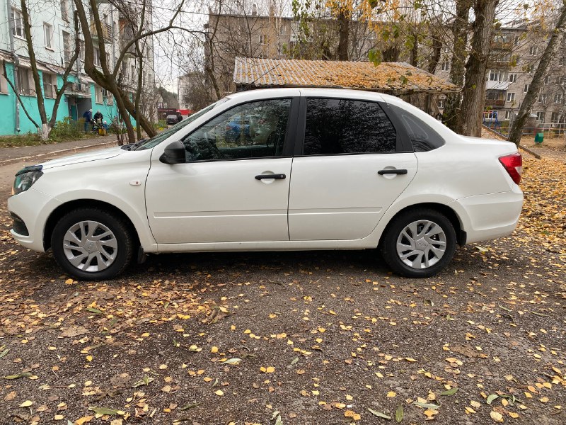 в продаже отличная Lada Granta 2019 год ( продажа в 2020) . За все время 2 хозяина. Родной пробег 15...