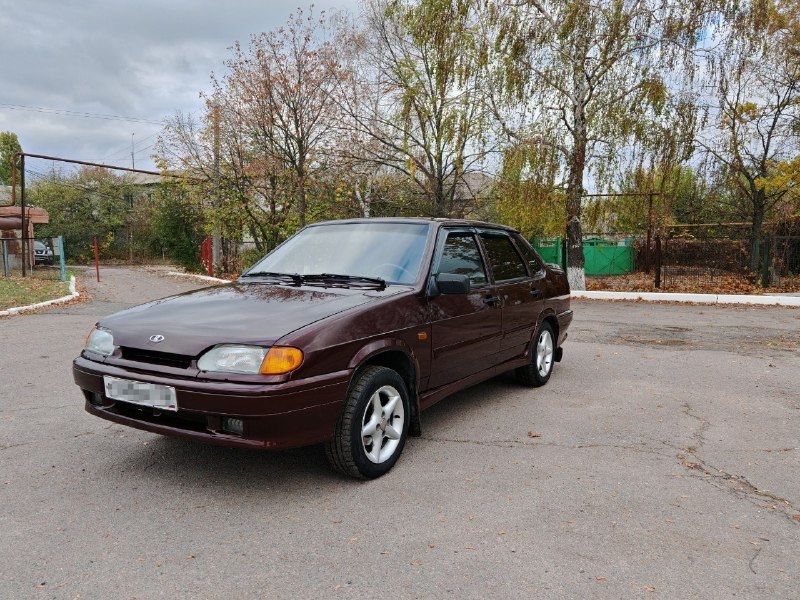 Продам ВАЗ 2115 2011 год Автомобиль в родном окрасе Красивый цвет " Портвейн " Без жуков, коррозии ...