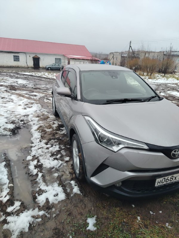 Продаю шикapную турбированную Тоyоta С-HR В идеальном состоянии, полностью и своевременно обслужена...