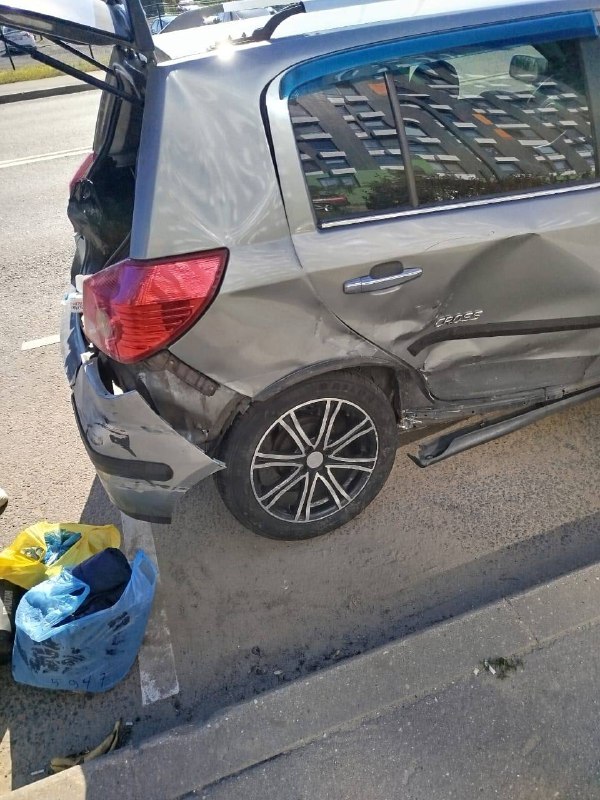 Джили м крос 2013г С доками Москва Профсоюзка Цена 20к₽ + комиссия...