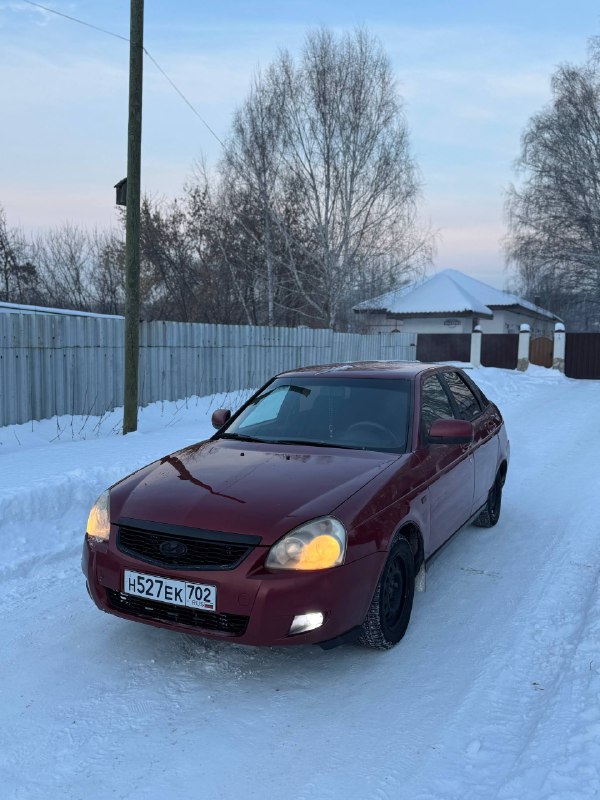 Продам либо обменяю с доплатой в обе стороны.Лада приора 2009 года.Мотор 16кл рвет и мечет не троит ...