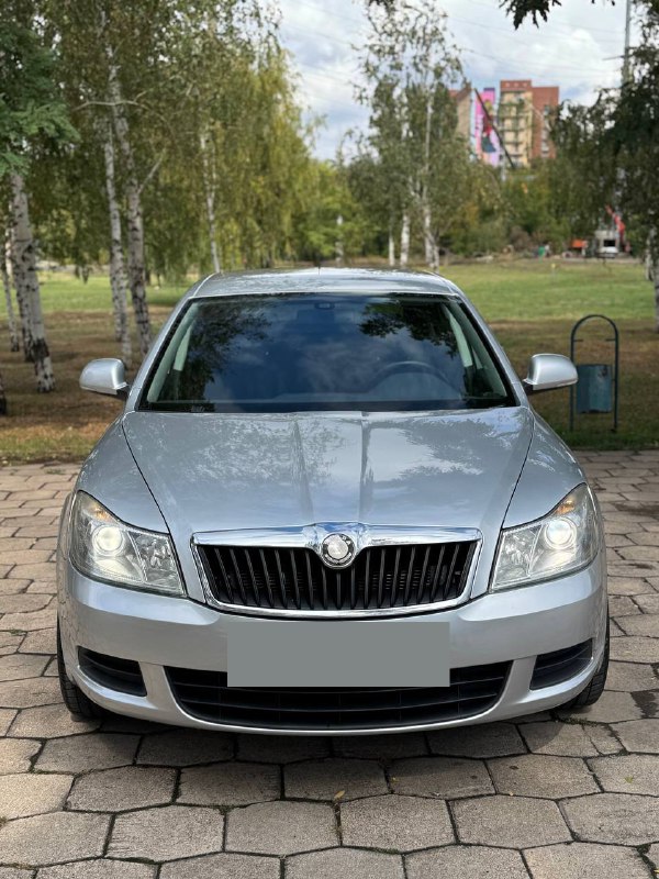 Продаю Skoda Octavia A5, 1.6, 2009 г.в., пробег 196.600км (реальный). Вся в родном окрасе, ни намека...