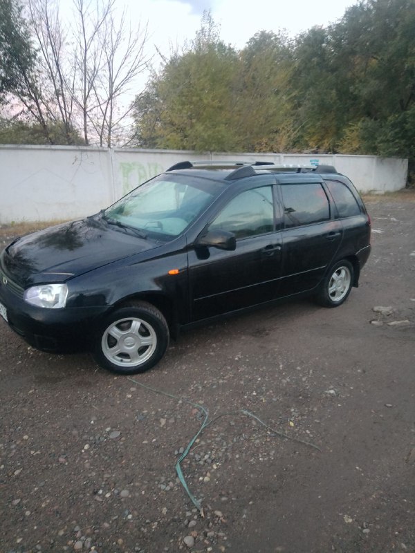 Продаётся лада калина 2010 года. 241000 пробег. Электроусилитель руля. Масло не ест. Зимняя резина н...