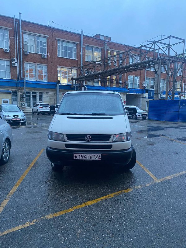 Volkswagen Mулитиван 2003 Цена 300 000 ₽ Двигатель 2.5 дизель Пробег 310 000 км . Авто в хорошем с...