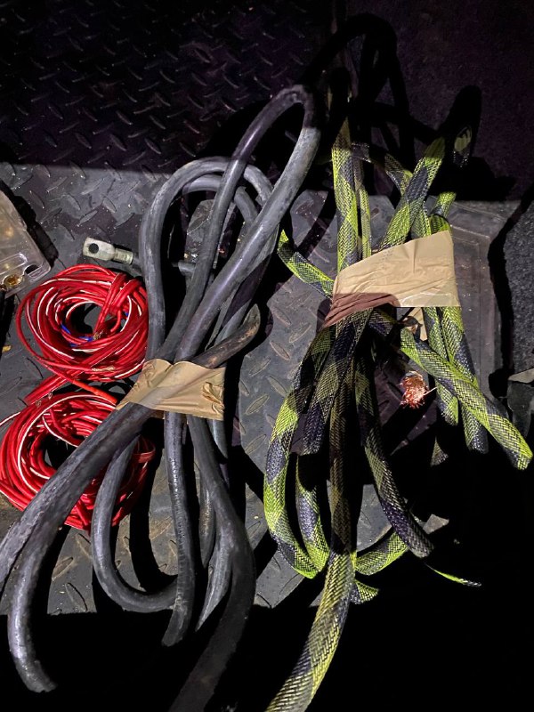 Продам Кг 50 4,5м в змее Кг 50 4.2 метров провода на динамики по 5 метров (2 протяжки) дистрик с...