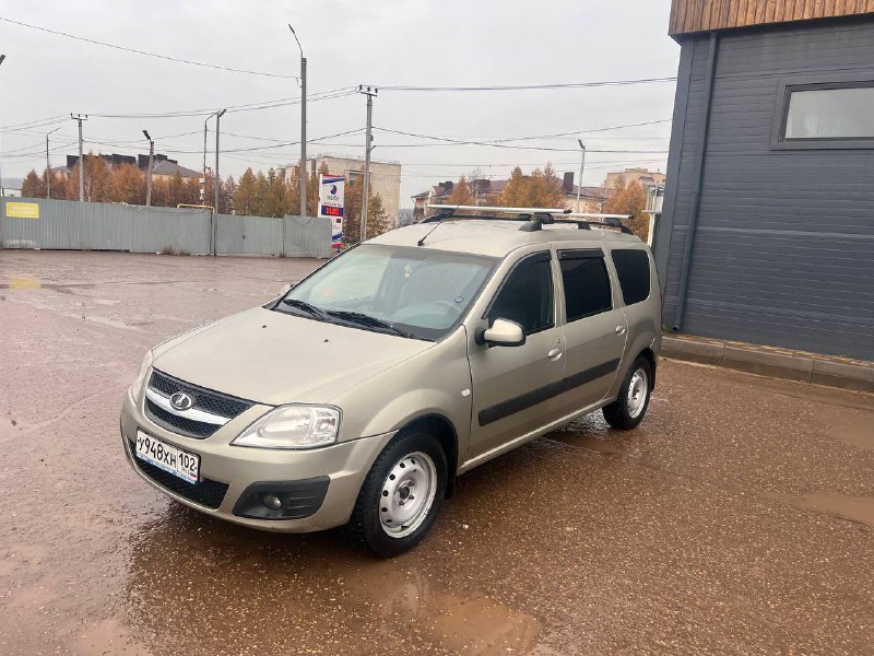 Продается Ларгус 2013 года, двигатель и кпп Рено, пробег 260тыс, 5 местная. Салон люкс (туманки, под...