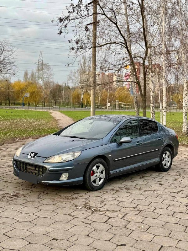 Продаю Peugeot 407 2008 года. Надежный мотор 1.6 бензин без расхода масла, механика Пробег 287 222 ...