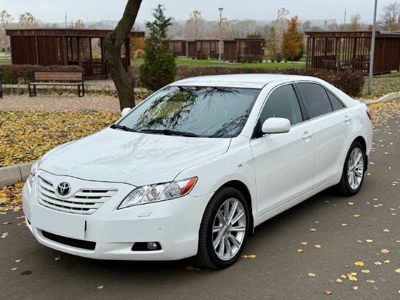Продаю легендарную Toyota Camry V40 2008 года – японской сборки. Пробег 249.987 км, двигатель 3.5 (б...