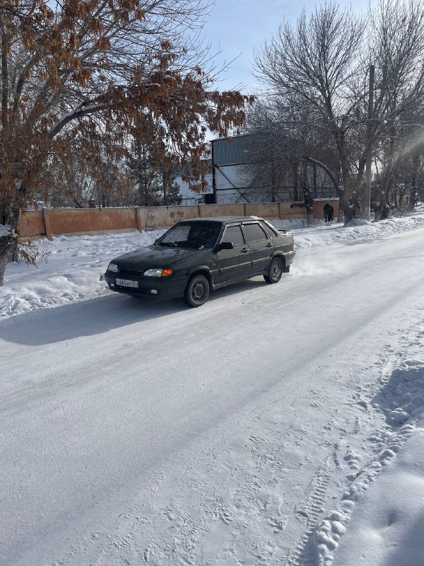 Продам, 6 год, 4 владельца птс 63 оригинал, дно пороги на месте, по кузову на пассажирской двери тол...