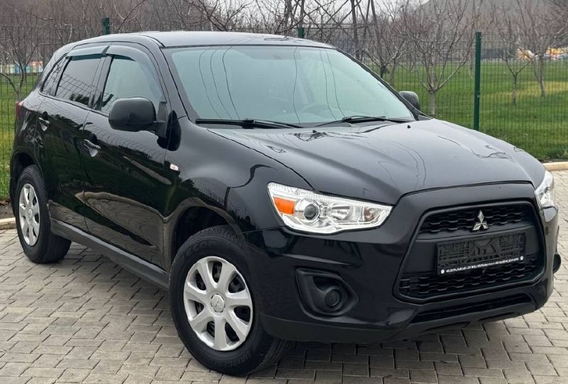 Продам Mitsubishi ASX Рестайлинг, 2015 года выпуска, объём двигателя 1.6 117 л.с, 156.000 пробега, к...