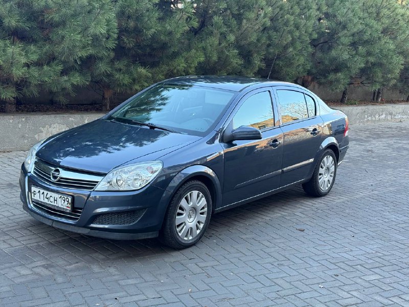 ПРОДАМ Опель Астра 2008 год 1.8 бензин 2 владельца за всю историю 207 тыс родного пробега! Техничес...