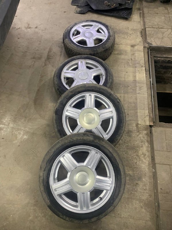 Продам торусы r14 резина на выброс...