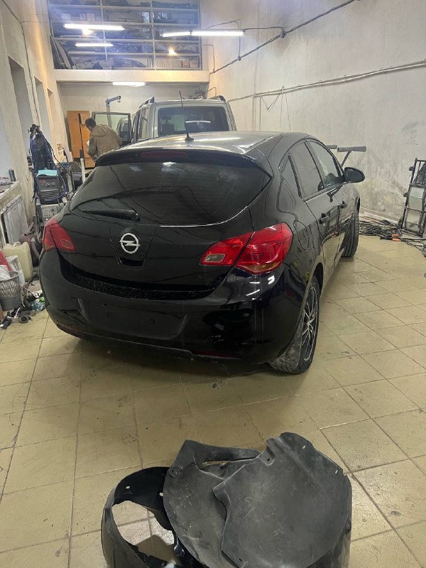 Ауди 900 торг Опель 550 торг Мицубиси 370 торг...