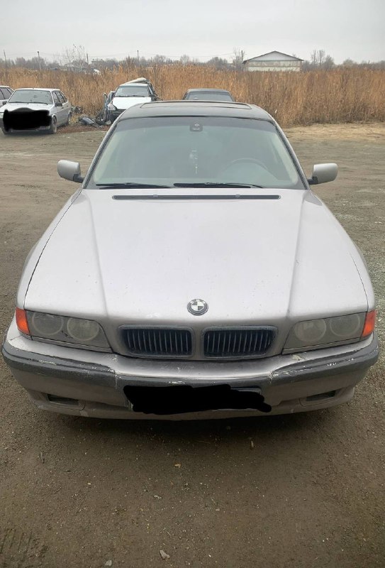 728 е38 Двойной стекло пакет,полный ход Тянет на все свои силы,механика Кз учет Был удар по заднему ...