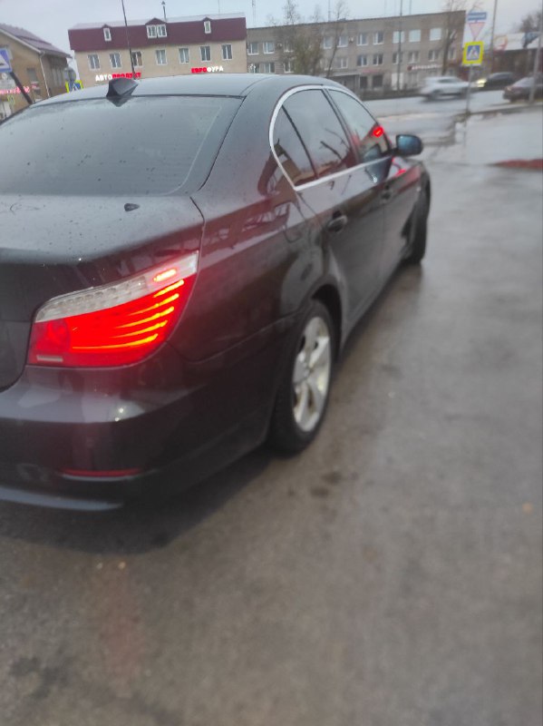 📄 Описание №106: 
Продам БМВ 530xi 2008 , ДВС 3.0,пробег 323 родной, новая подвеска, летняя резина Х...