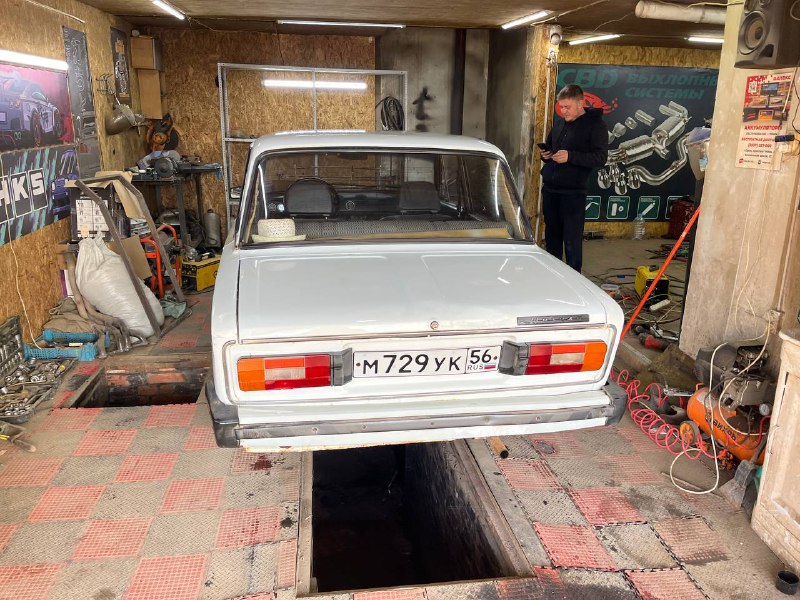 Продам ваз 2106 Работает отлично 2000г выпуска Все масла заменены Новый выжимной подшибник Новый...