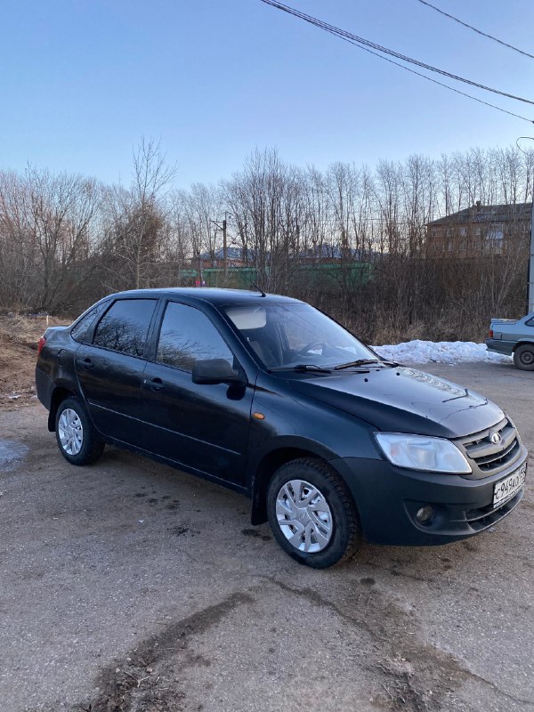 Продам Lada Granta 2013 год , пробег 154 000, по мотору коробке и технической части нареканий нет , ...