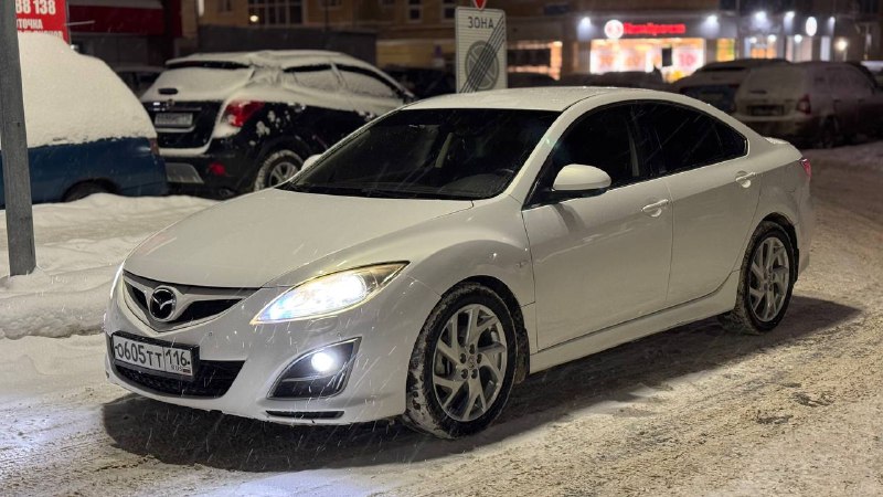 Мазда 6 в исключительном состоянии! 2010 года декабрь 2.0 АТ Красивый белый перламутровый цвет! Кр...
