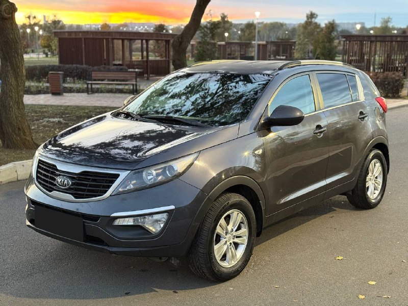 Продаю KIA Sportage 2010 года, пробег 190.113 км, двигатель 2.0 G4KD (бензин), механика, передний пр...