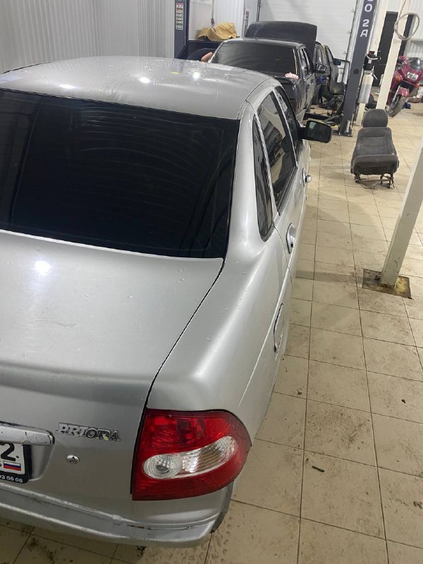 Приора 7 год 65к не на ходу...