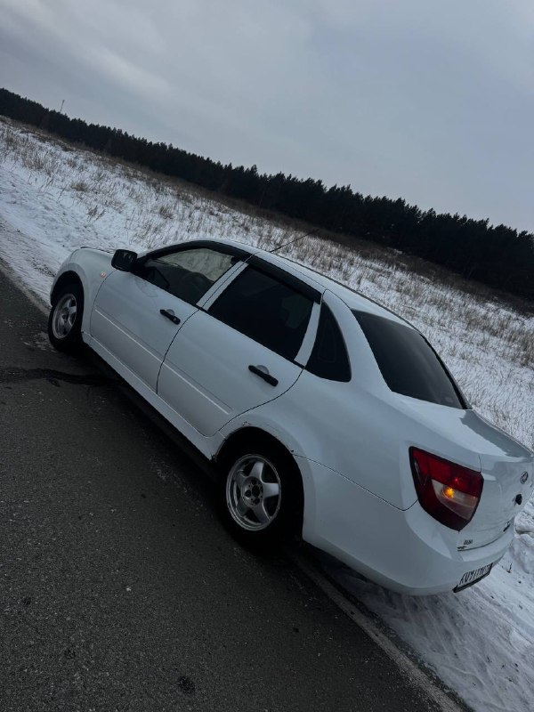 ❗️В продаже❗️ 🚗 Lada Granta • Год выпуска: 2013 • Кузов: Седан • Цвет: Белый • Двигатель: 8 клапанны...