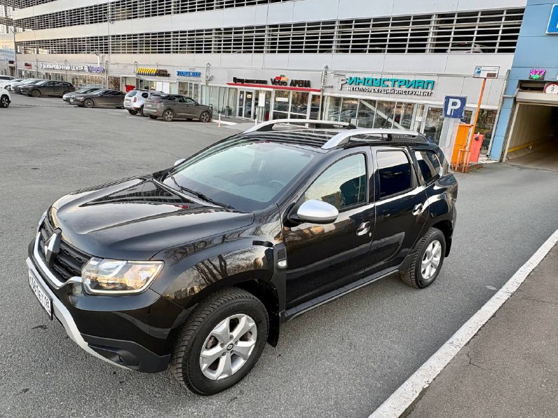 Продаю Рено Дастер
2021 года 1.3 150 л с 
Вариатор 
✅полный привод 
✅Не бит не крашен 
✅Пробег 60 т ...