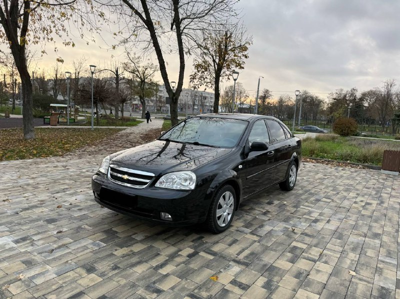 Продам Chevrolet Lacetti конец 2008 года куплено в 2009-м 1.6 механика пробег 151000 тыс родной, авт...