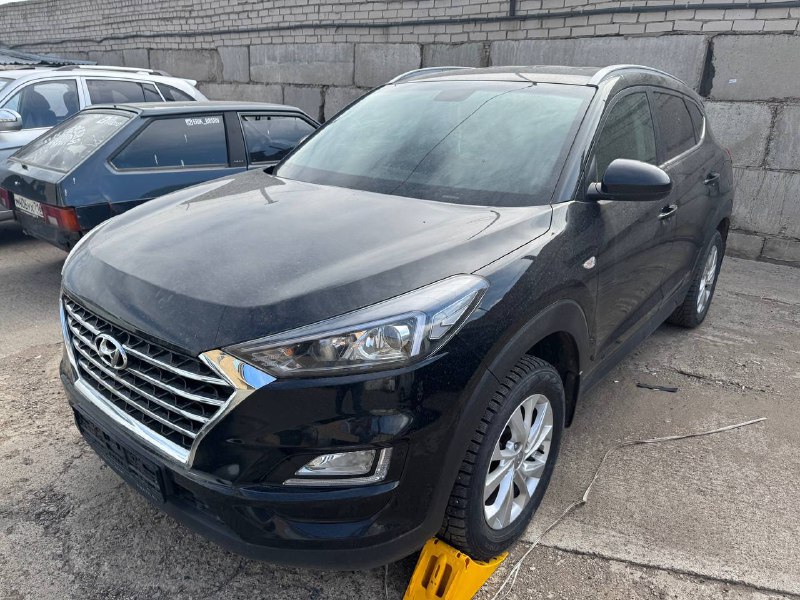 Тусан 👍 2019 год ✅ 2 хозяина 2 литра Акпп Дизель ✅ Полный Привод Пробег 145т км Не битый Не крашены...