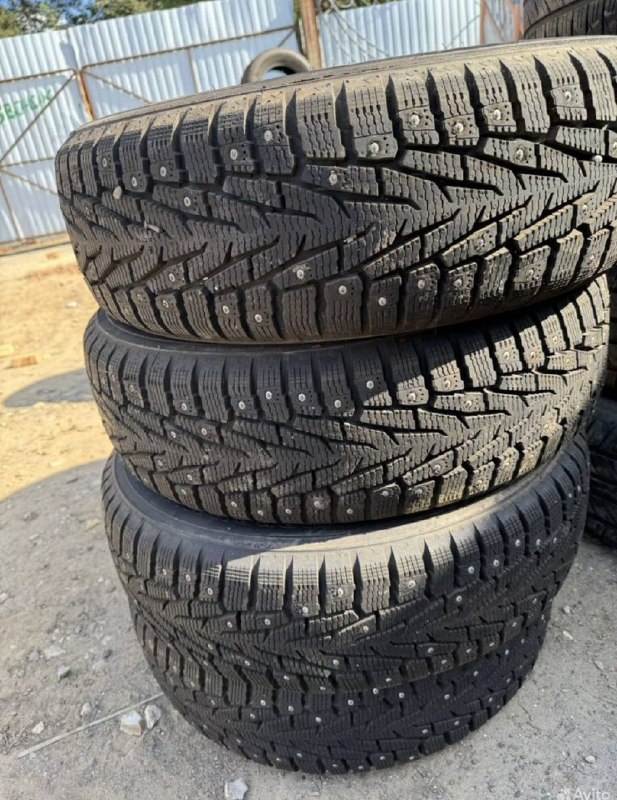 Продам СВОЮ резину/колеса: 1. Комплект зимних шипованных Nokian Tyres Nordman 7 SUV 215/70 R16 Новы...