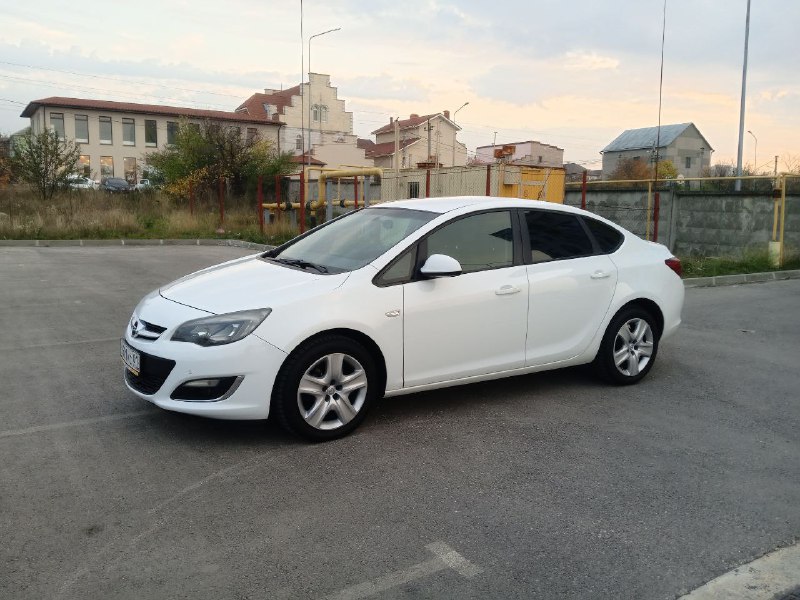 Продам Опель астра J рестайлинг 2012 год
Цена-850 тыс торг
Мтор 1.6 бензин 115 сил.
Пробег 210 тыс о...