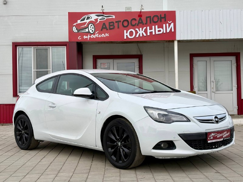 Astra GTC Всего 2 хозяина, птс оригинал Мотор 1.8, механика, техника в идеале! По кузову ровная и кр...