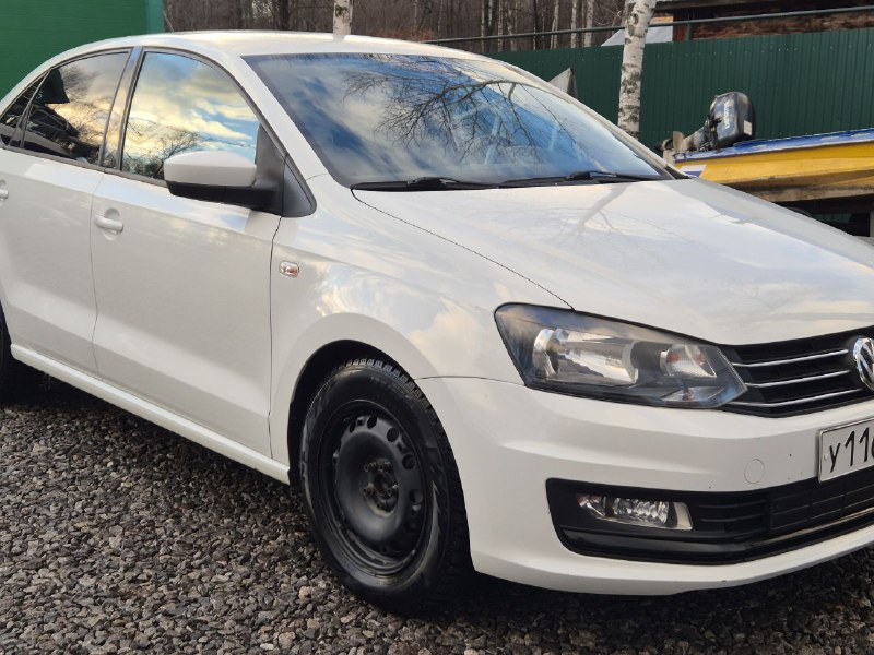 ПОЛО 17 год, 1 хоз (личный автомобиль). 116 пробег. Комплектация комфортлайн (подогрев сидений, магн...