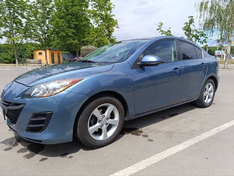 Продаю Mazda 3 2011 года • Двигатель: 2.0L бензин, 150 л.с. • Коробка передач: Автомат • Пробег: ...